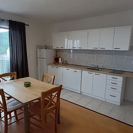 Apartment Miro- 5 Km From Opatija Matulji Exterior photo